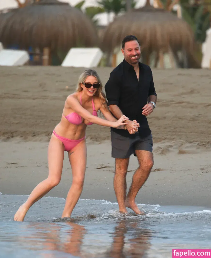 Helen Flanagan Onlyfans Photo Gallery 