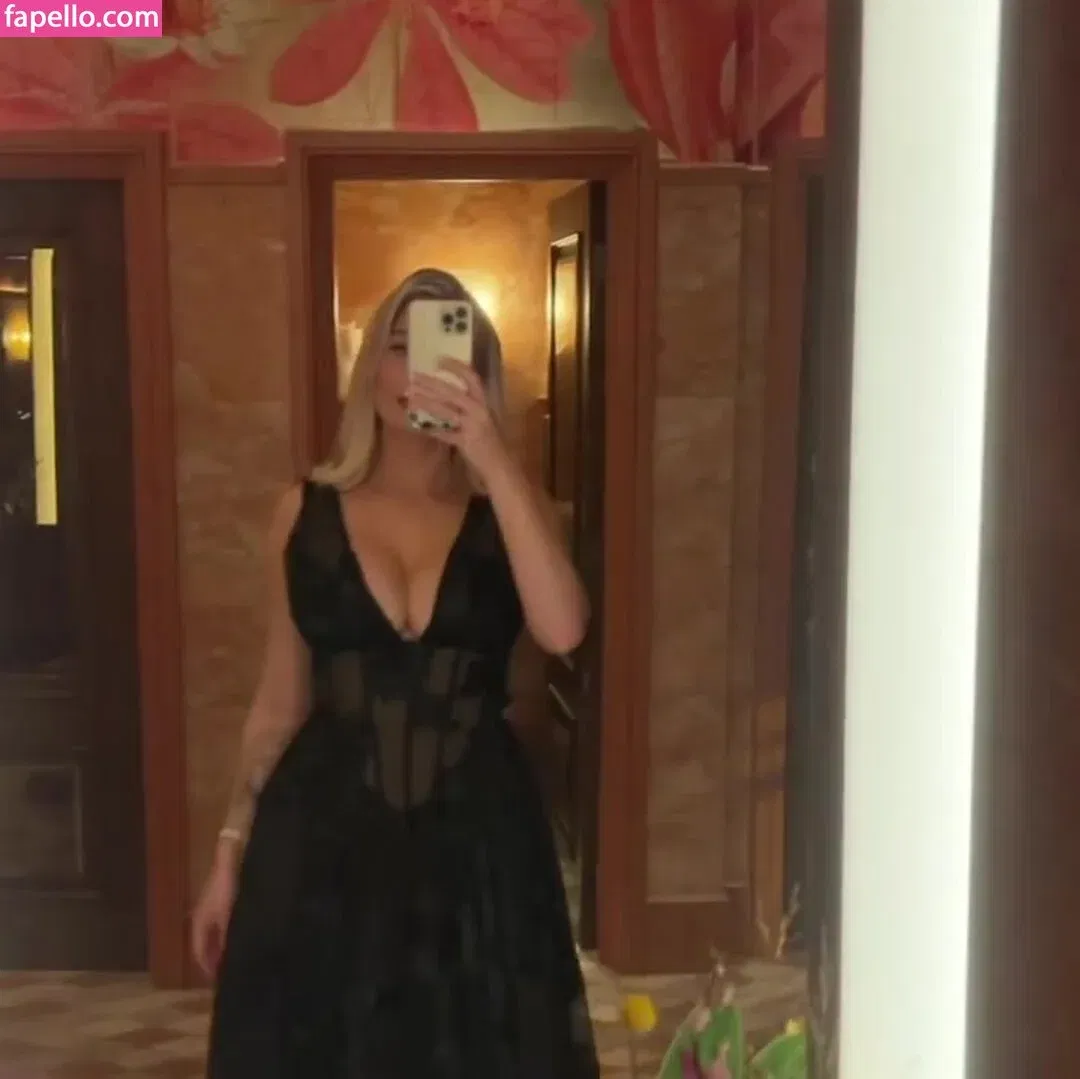 Helen Flanagan Onlyfans Photo Gallery 