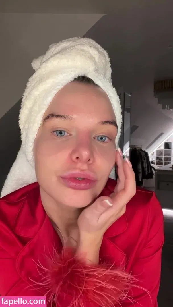 Helen Flanagan Onlyfans Photo Gallery 