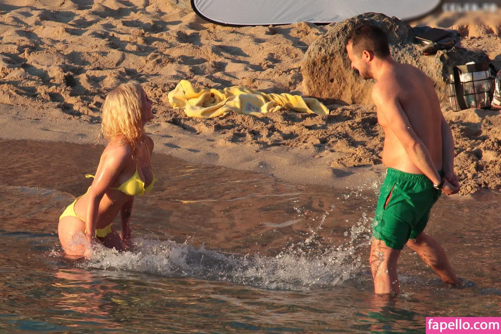 Helen Flanagan Onlyfans Photo Gallery 