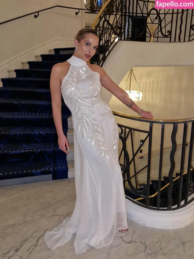 Helen Flanagan Onlyfans Photo Gallery 