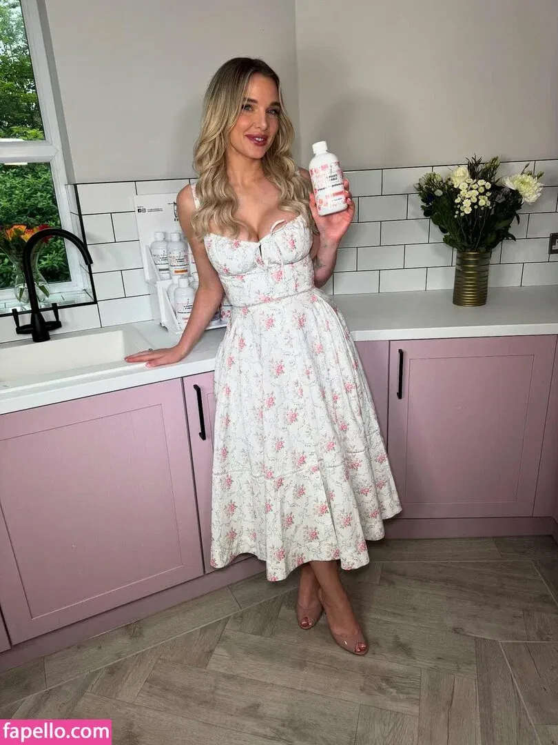 Helen Flanagan Onlyfans Photo Gallery 