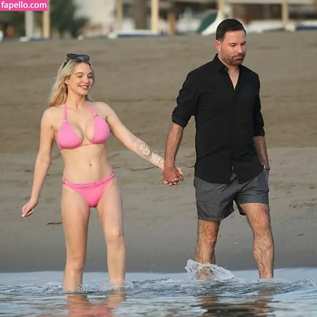 Helen Flanagan Onlyfans Photo Gallery 