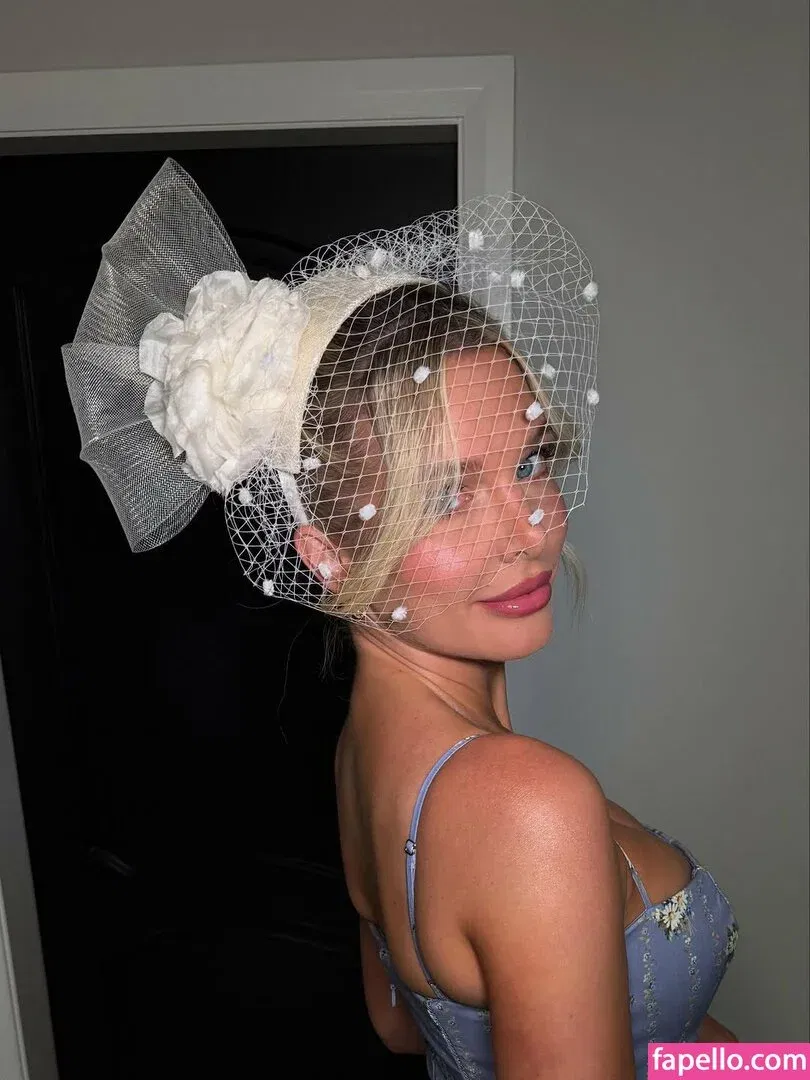 Helen Flanagan Onlyfans Photo Gallery 