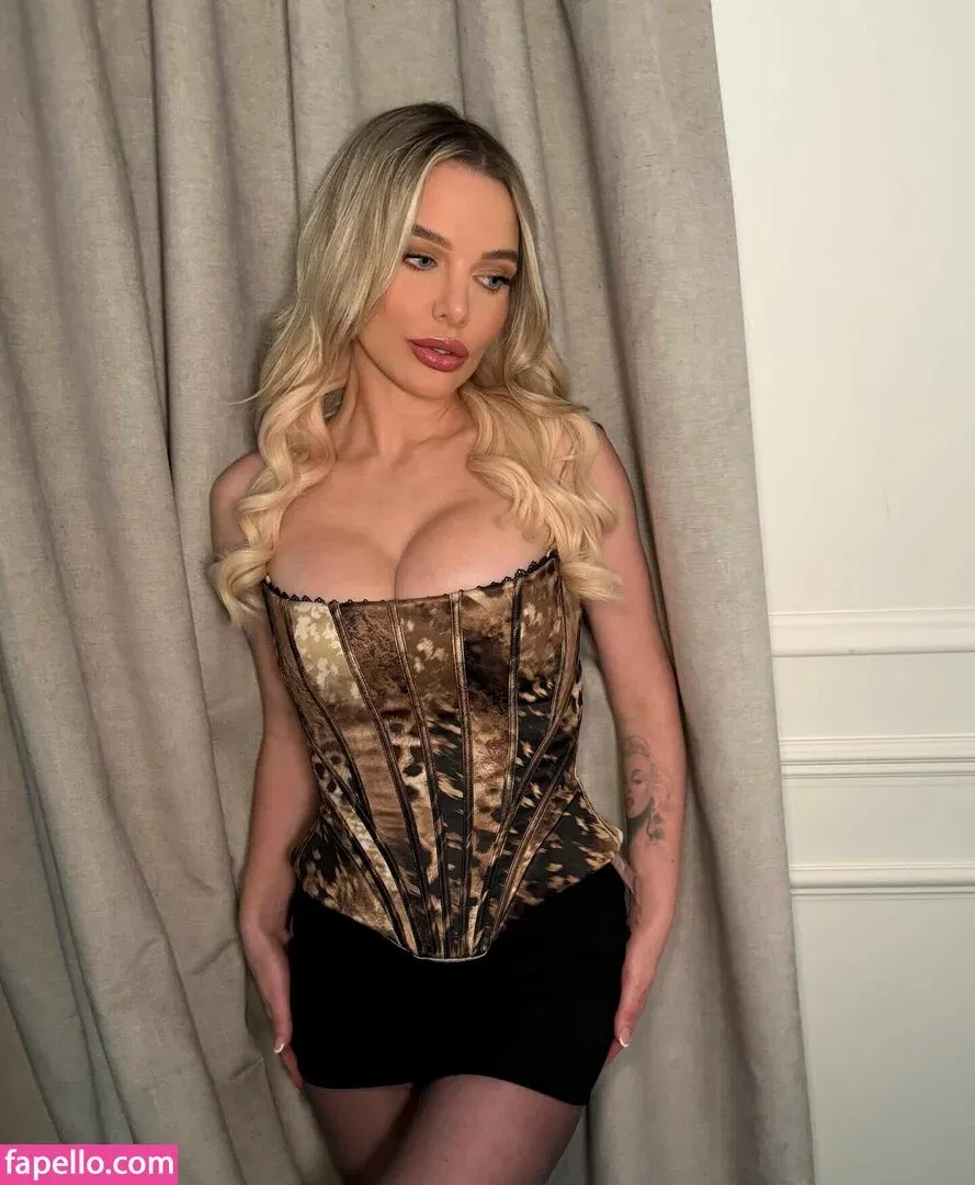 Helen Flanagan Onlyfans Photo Gallery 