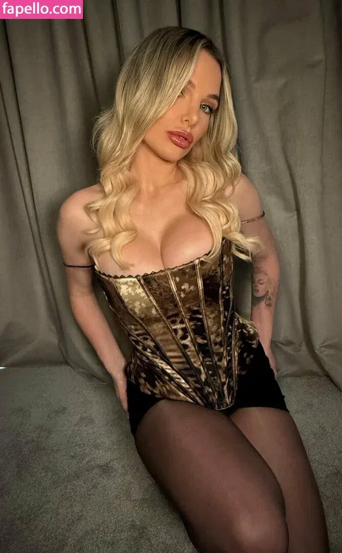 Helen Flanagan Onlyfans Photo Gallery 