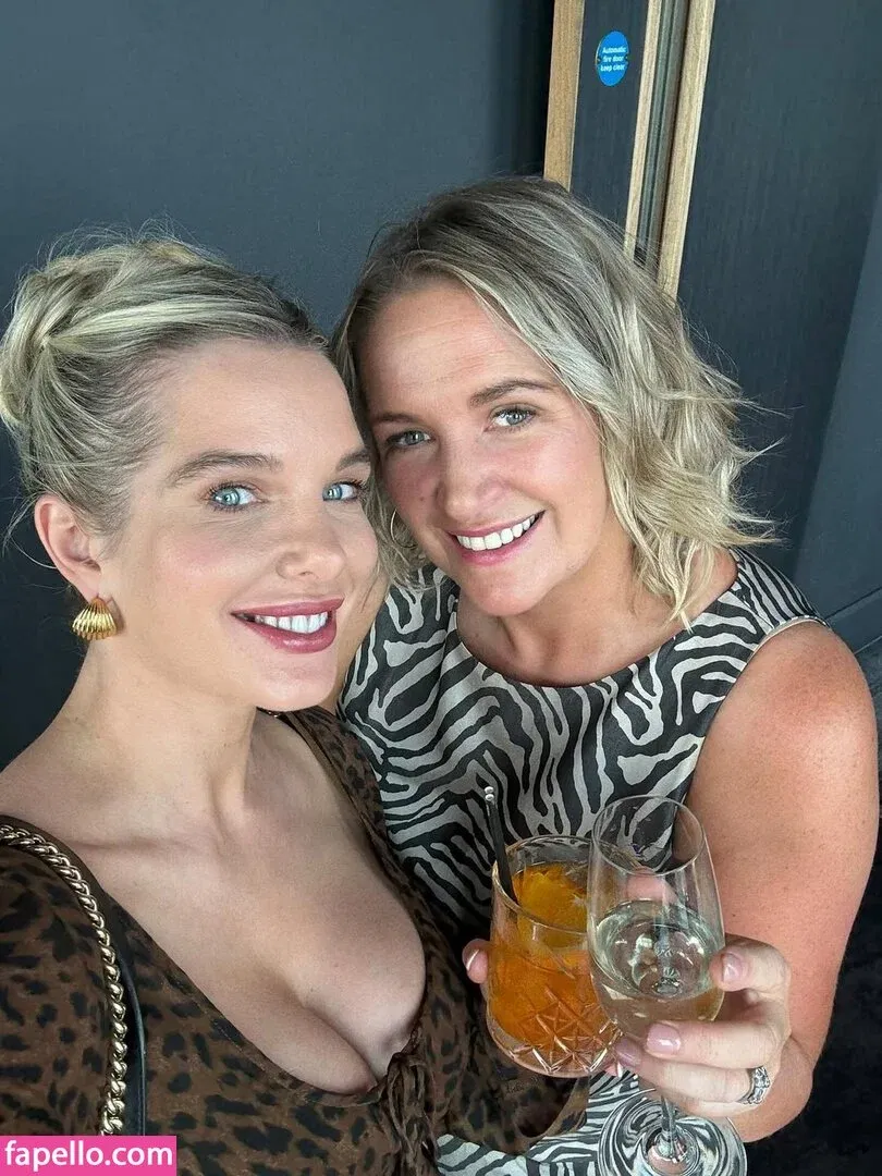 Helen Flanagan Onlyfans Photo Gallery 