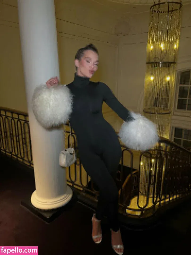 Helen Flanagan Onlyfans Photo Gallery 