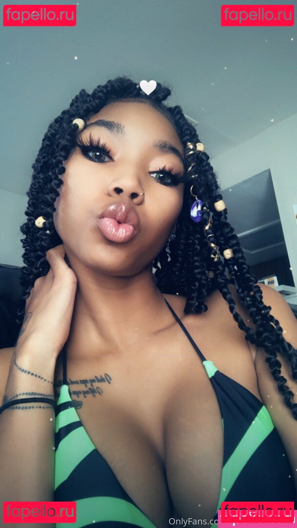 spoiledbrincess Nude Onlyfans Photo 23