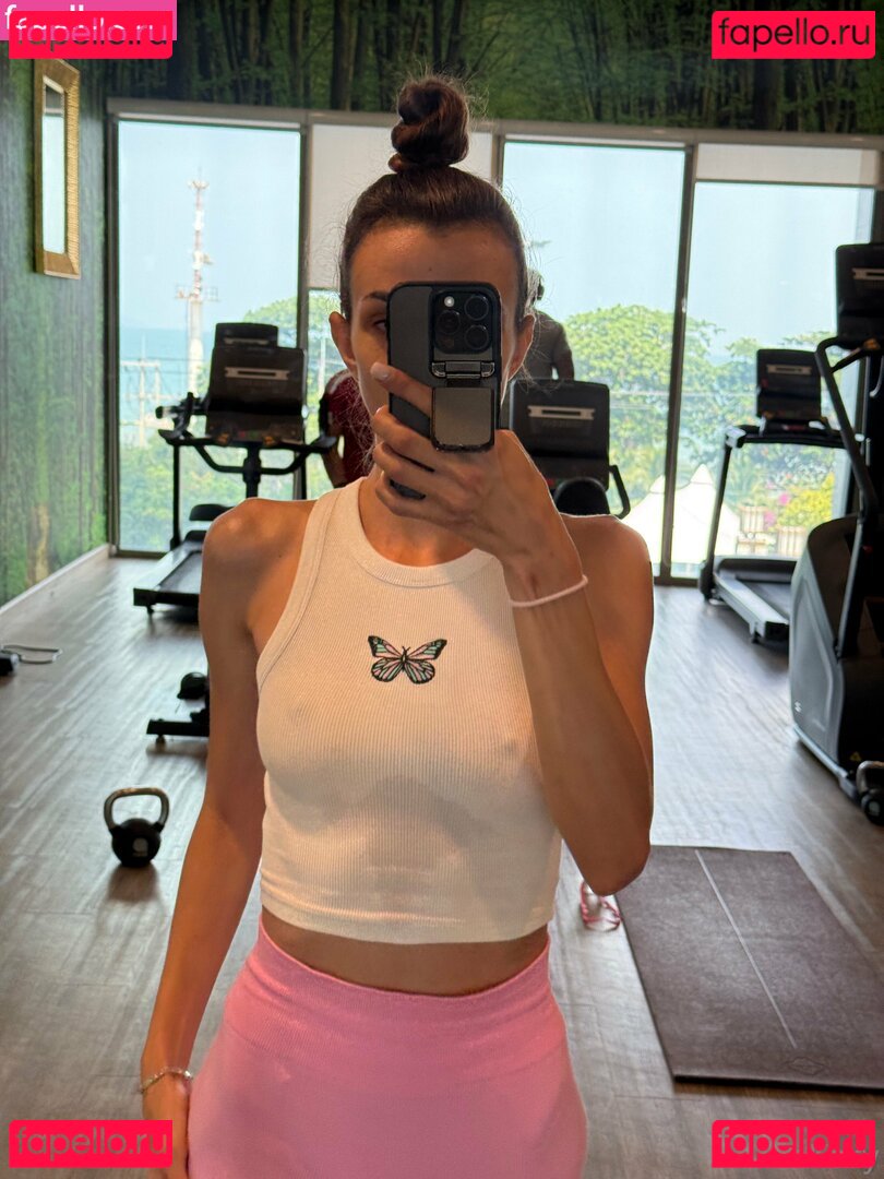 SlimKary Nude Onlyfans Photo 19