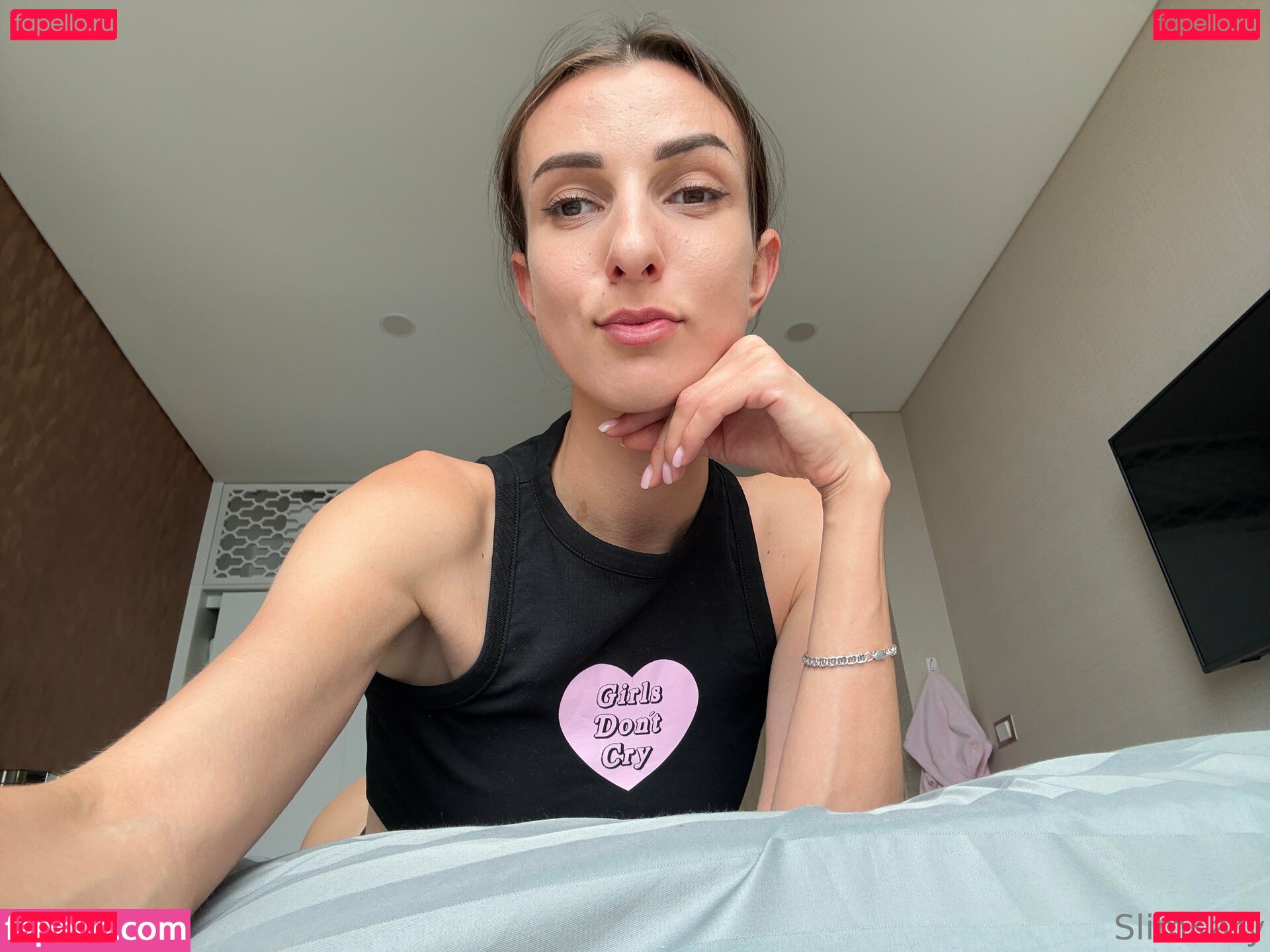 SlimKary Nude Onlyfans Photo 10