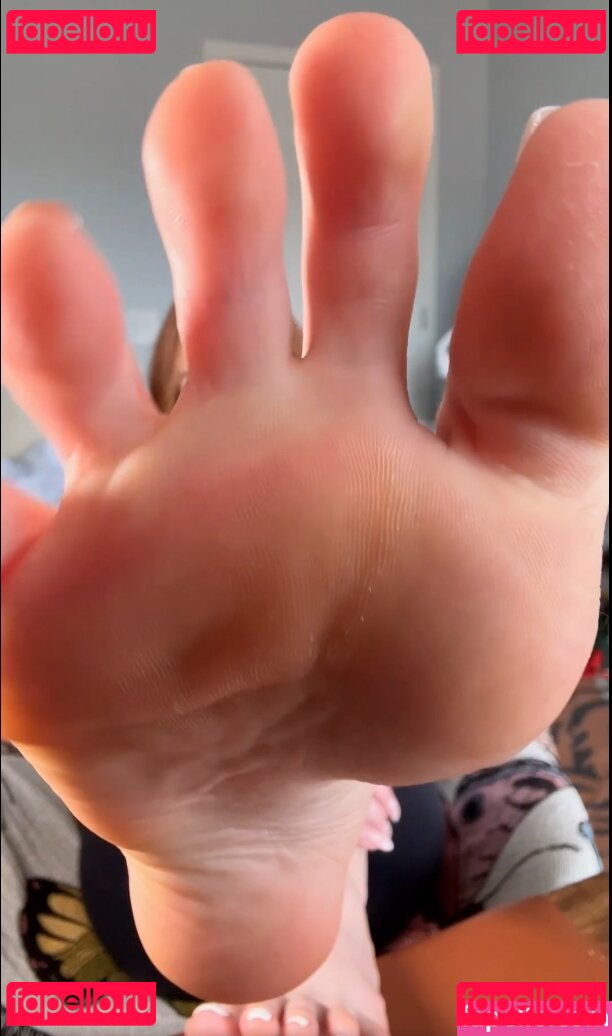 Crimsonbare Nude Onlyfans Photo 32