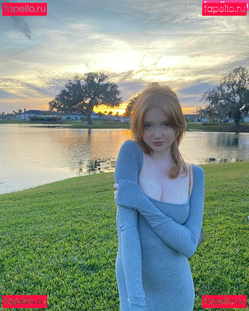 Makenna Kelly Nude Onlyfans Photo 405