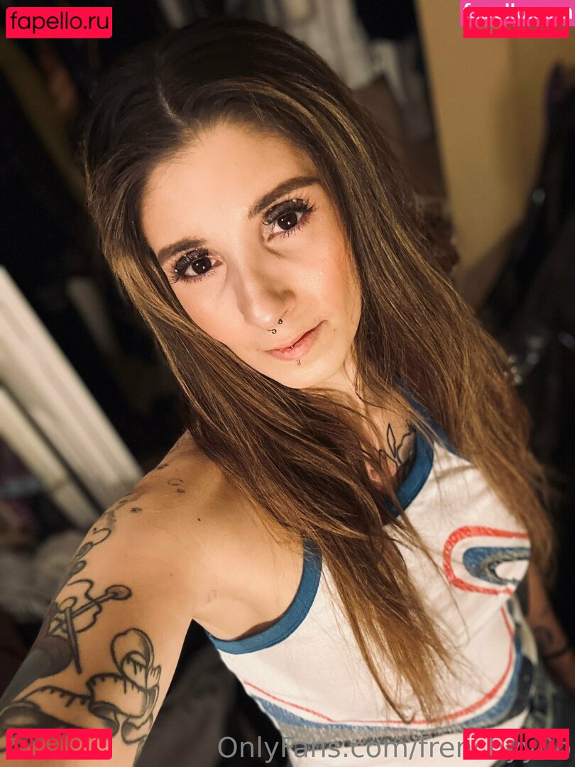 frenchyy0o Nude Onlyfans Photo 26
