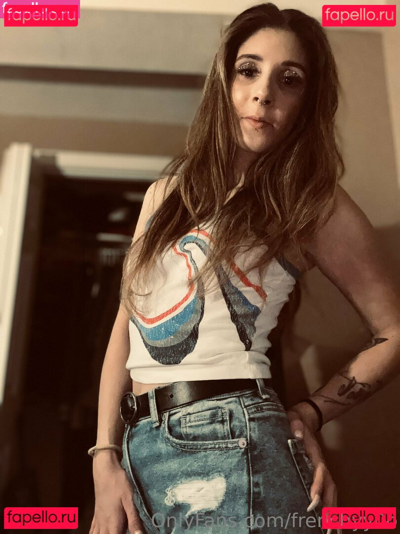 frenchyy0o Nude Onlyfans Photo 23
