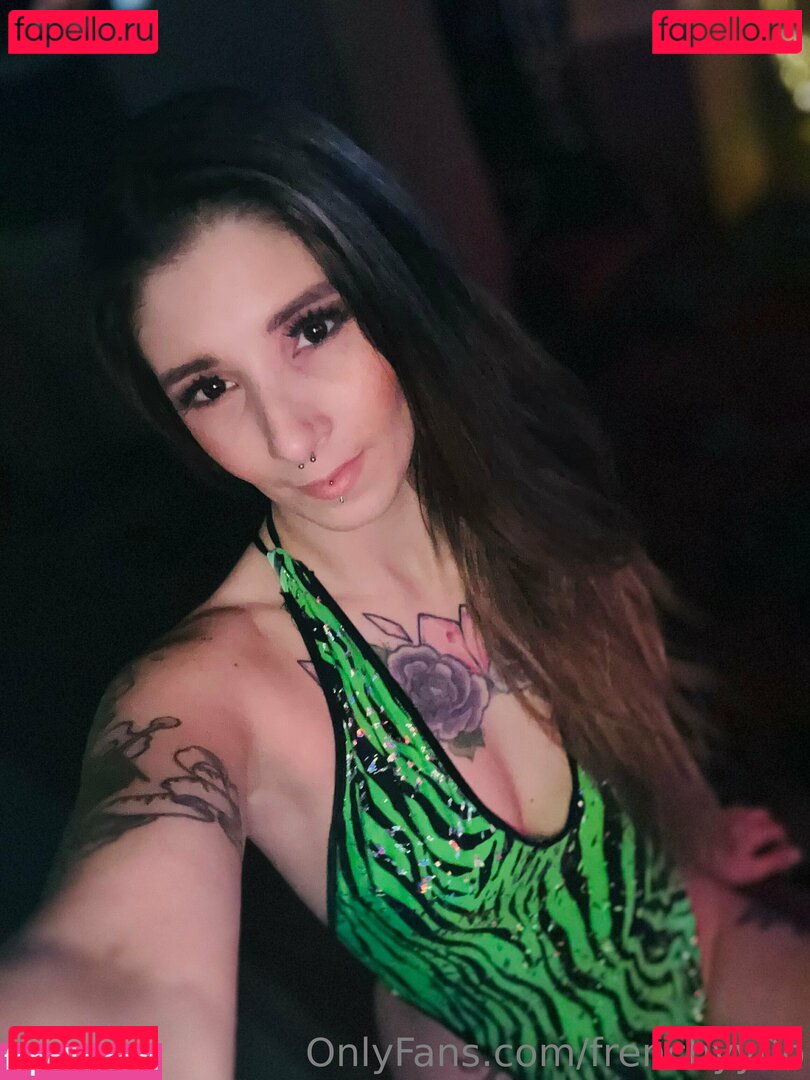 frenchyy0o Nude Onlyfans Photo 16