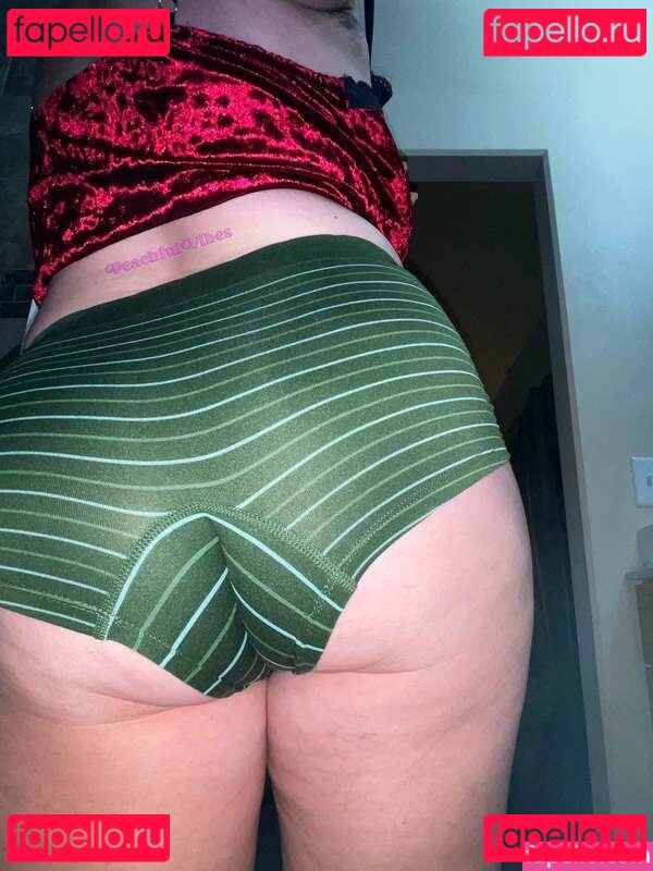Peachful Vibes Nude Onlyfans Photo 14
