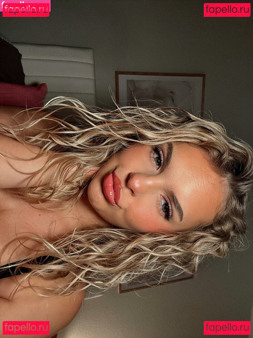 Anna Kewish Nude Onlyfans Photo 14