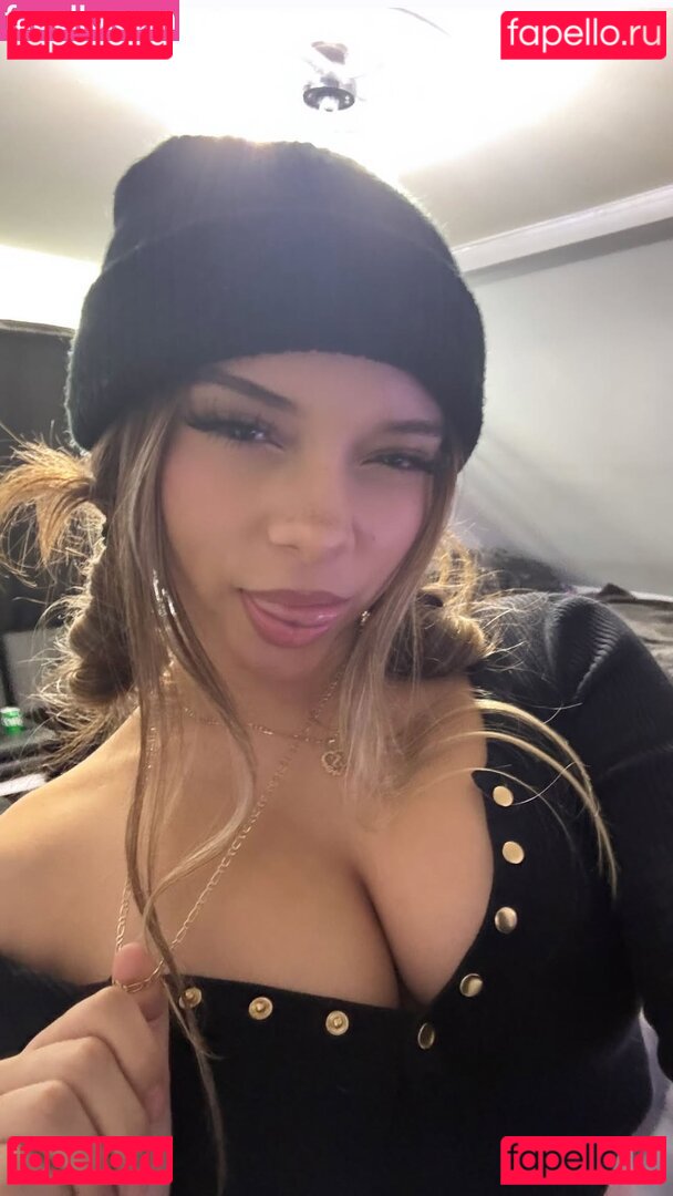 yessseeeniiaa Nude Onlyfans Photo 17