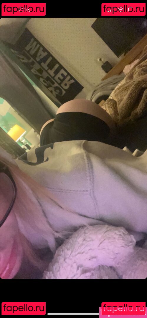 Emmy Moore Nude Onlyfans Photo 51