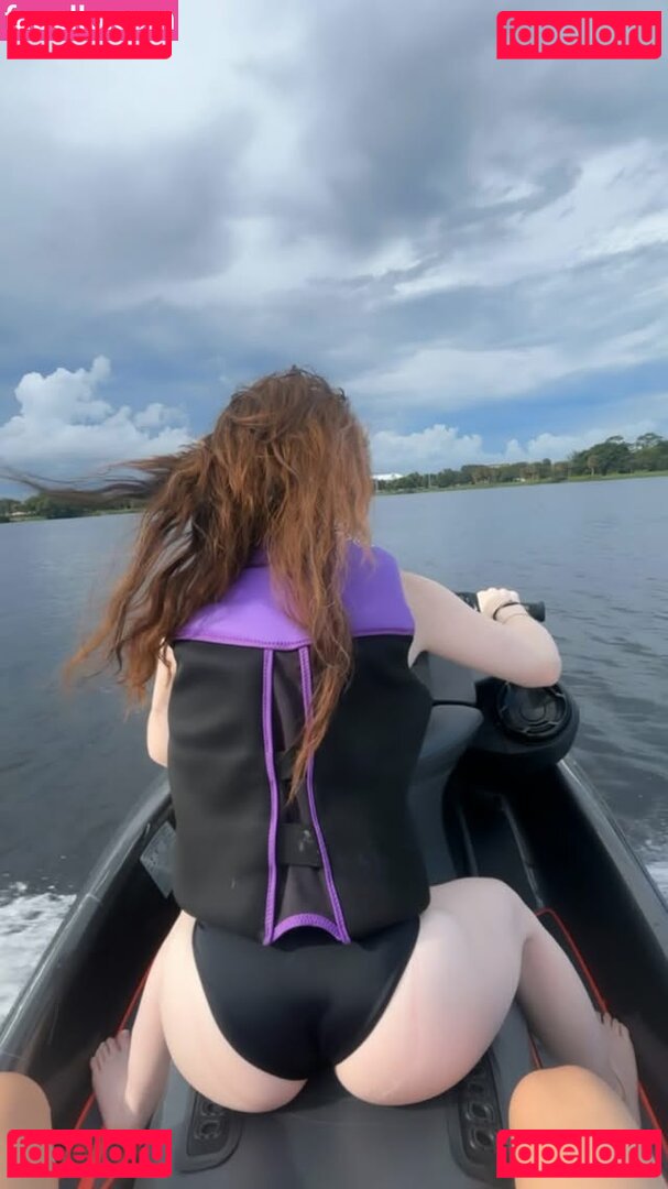 Emmy Moore Nude Onlyfans Photo 5