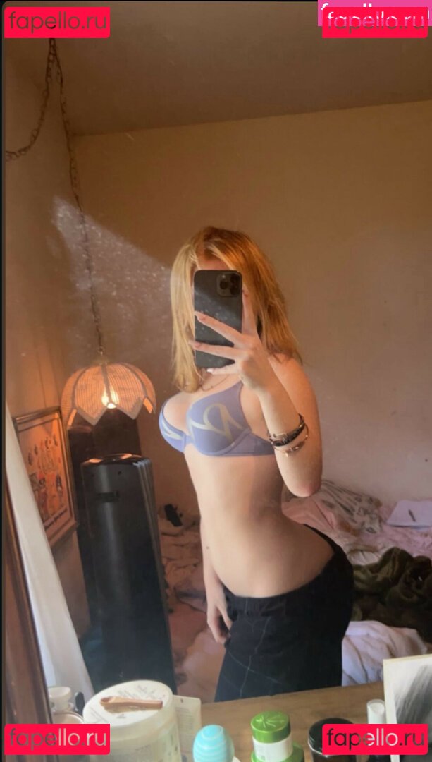 Emmy Moore Nude Onlyfans Photo 4