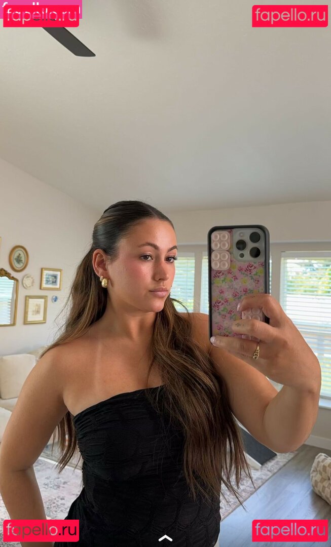 Zoe Ferguson Nude Onlyfans Photo 15
