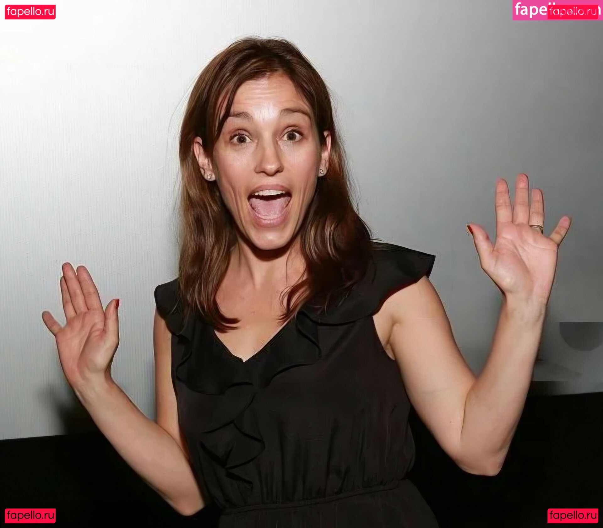 Amy Jo Johnson Nude Onlyfans Photo 10