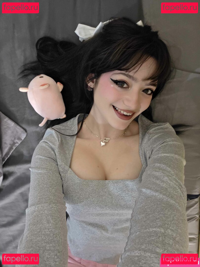 BellaRevealed Nude Onlyfans Photo 35