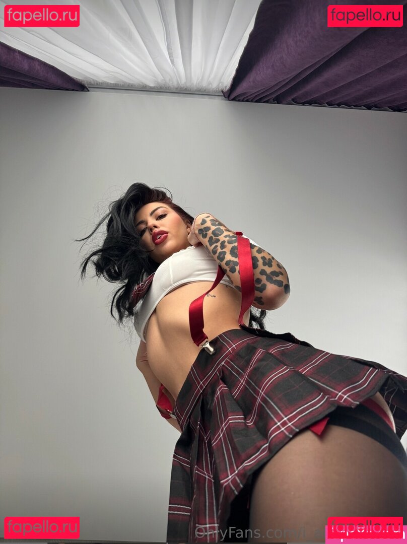 i_am_jasmiine Nude Onlyfans Photo 8