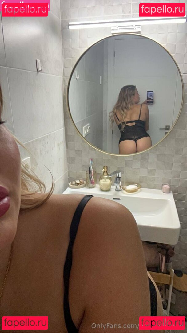 annaprivatee Nude Onlyfans Photo 9