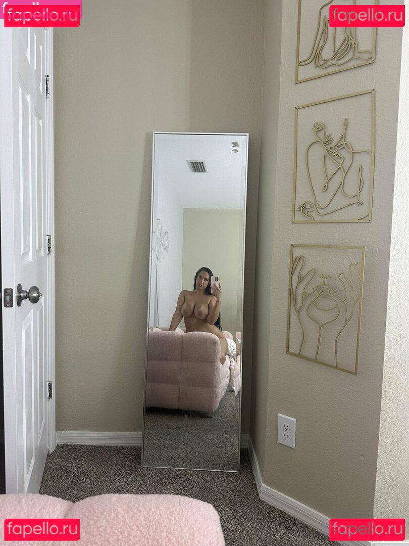 Brittneay Murphy Nude Onlyfans Photo 6