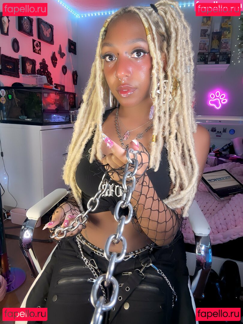 Priestess Doll Nude Onlyfans Photo 18