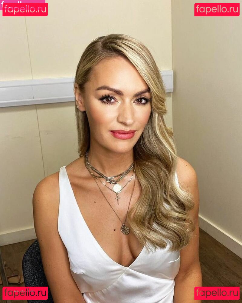 Laura Woods Nude Onlyfans Photo 29