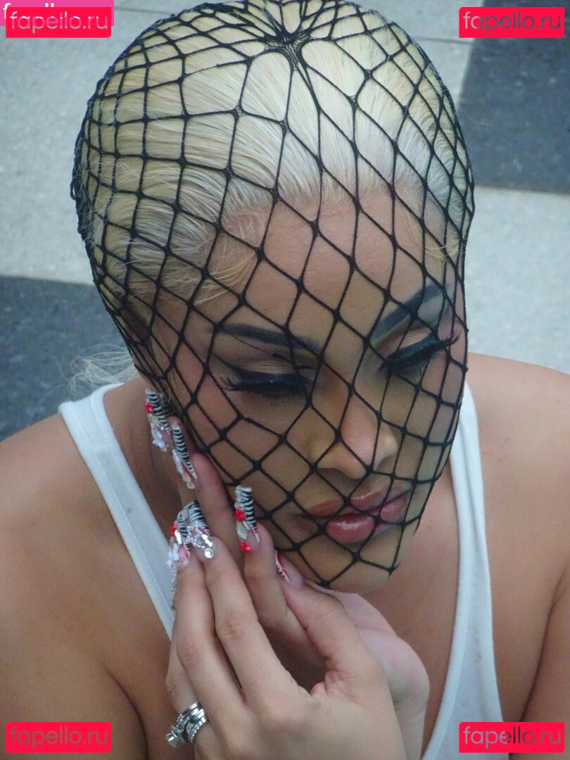Natalie Nun Nude Onlyfans Photo 5