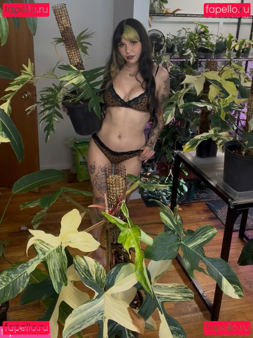 marijuanacigarette Nude Onlyfans Photo 7