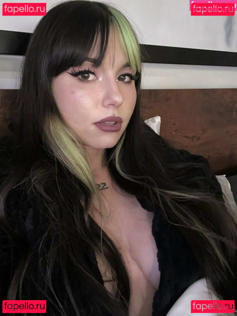 marijuanacigarette Nude Onlyfans Photo 5
