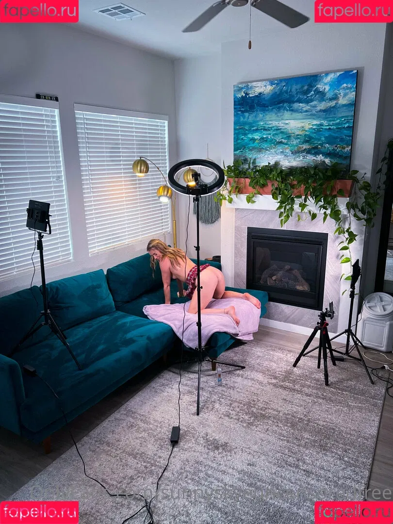 sunnyskyeuncensoredfree Onlyfans Photo Gallery 