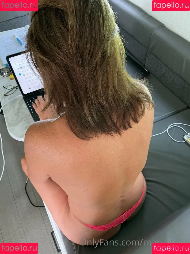 maryburke Onlyfans Photo Gallery 