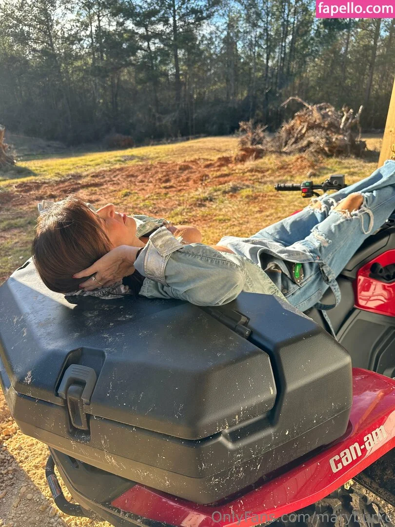 maryburke Onlyfans Photo Gallery 