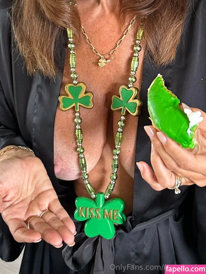 maryburke Onlyfans Photo Gallery 