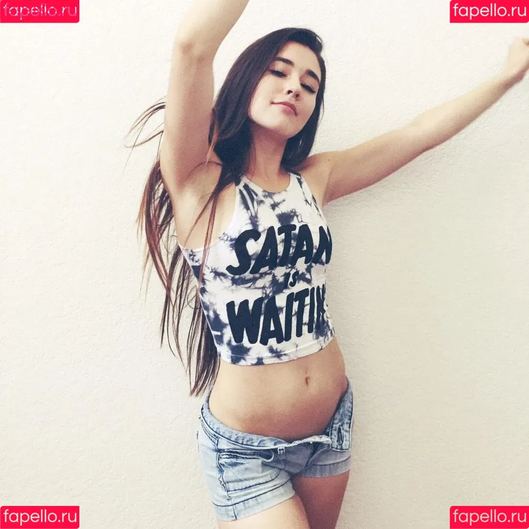 Audrey Bradford Onlyfans Photo Gallery 