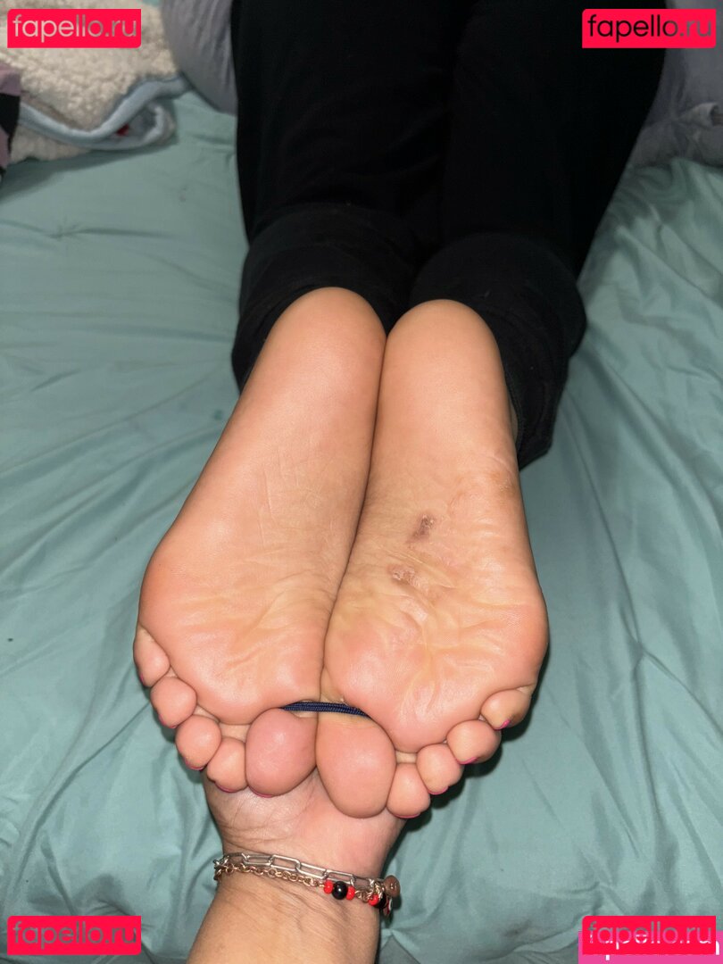 Hellovivifeet Nude Onlyfans Photo 23