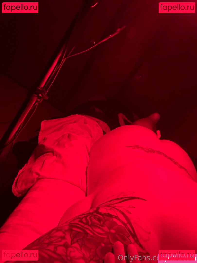 tazortit Nude Onlyfans Photo 8