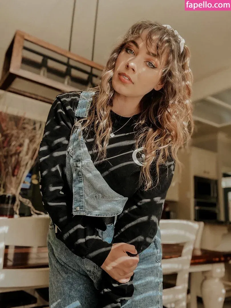 Justseum Onlyfans Photo Gallery 