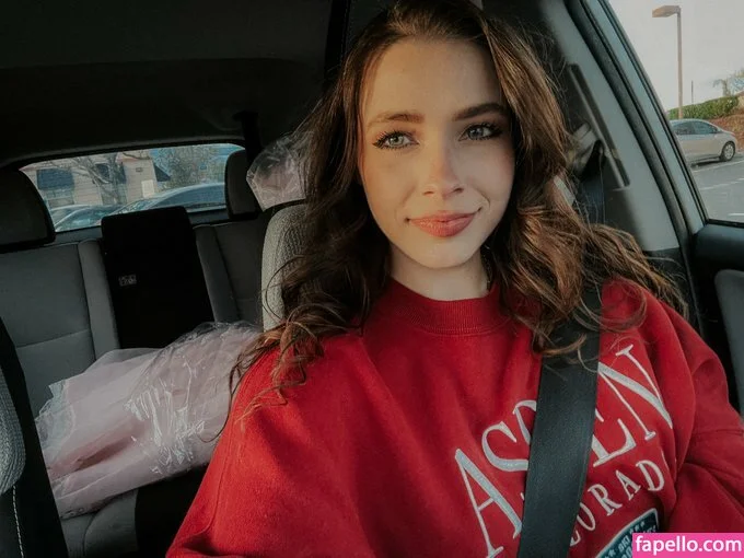 Justseum Onlyfans Photo Gallery 