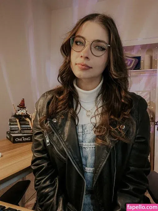 Justseum Onlyfans Photo Gallery 