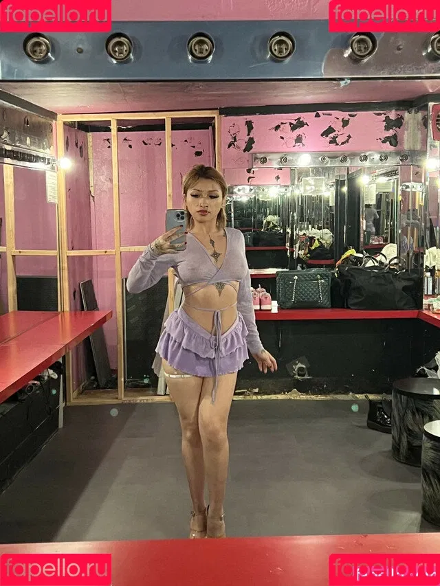 VenusMatrix Onlyfans Photo Gallery 