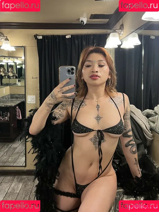 VenusMatrix Onlyfans Photo Gallery 