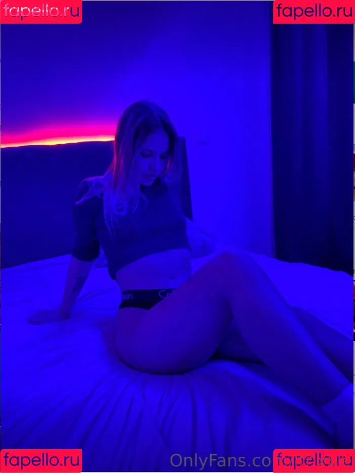 ltrixxie Onlyfans Photo Gallery 